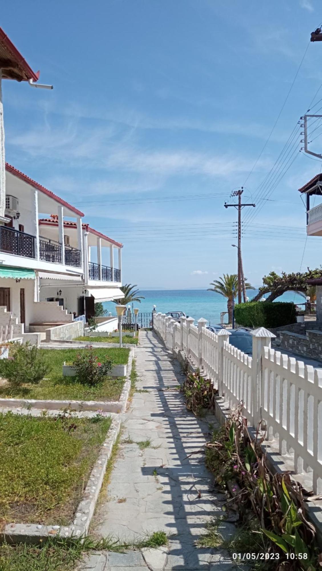 Hippocampus Beach House Полихроно Экстерьер фото