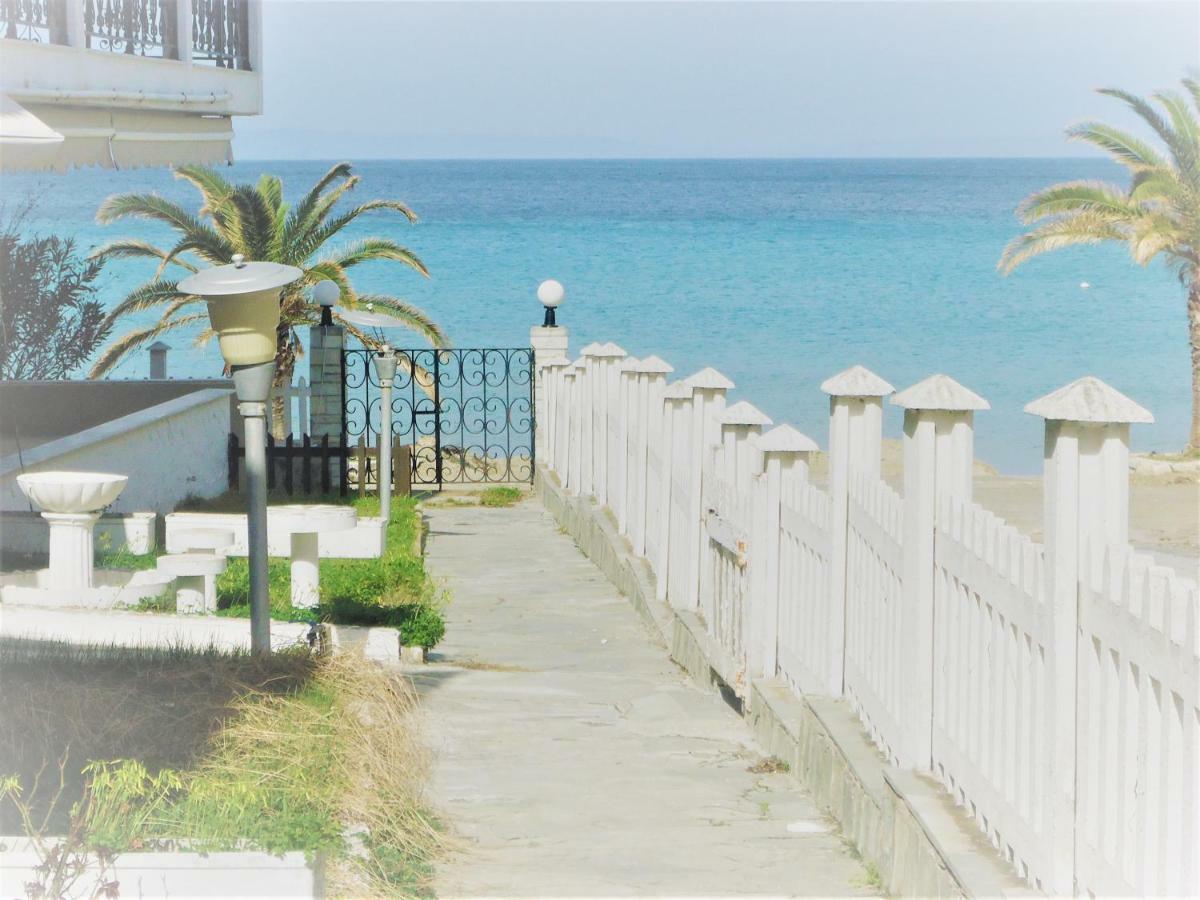 Hippocampus Beach House Полихроно Экстерьер фото